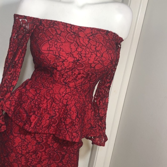 Laundry By Shelli Segal Dresses & Skirts - WhimsiGoth Red Black Tipped lace Peplum Cocktail Sexy Dress‎ Sz 0
